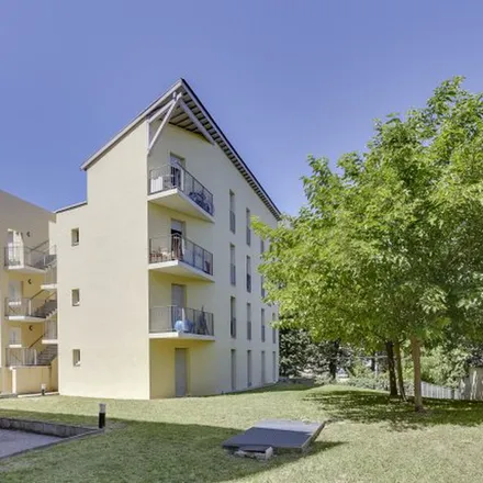 Image 2 - Le Patio, Rue Artaud, 69004 Lyon, France - Apartment for rent