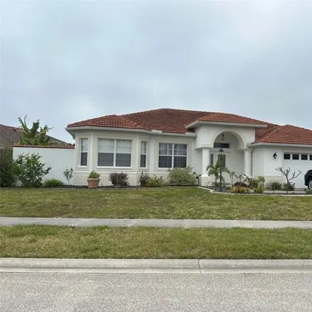 Rent this 3 bed house on 1075 Eisenhower Drive in Sarasota County, FL 34275