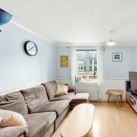Rent this 1 bed room on 200 Mile End Road in London, E1 4LD