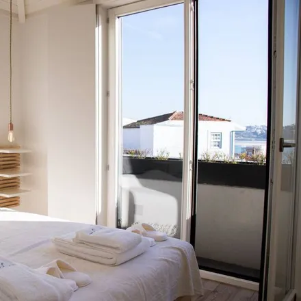 Rent this 3 bed house on Avenida da Associação Empresarial de Portugal in 4100-461 Porto, Portugal