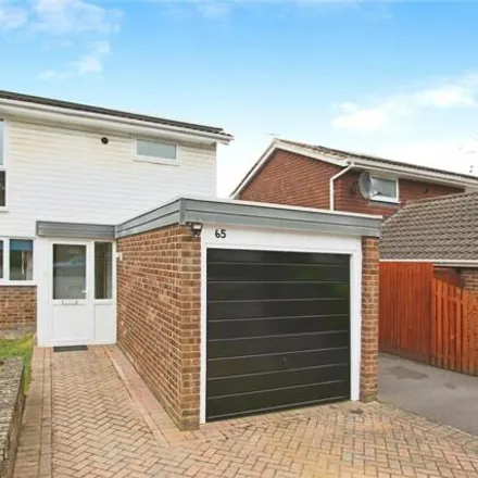 Rent this 3 bed house on Qualitas in Bracknell, RG12 7QG