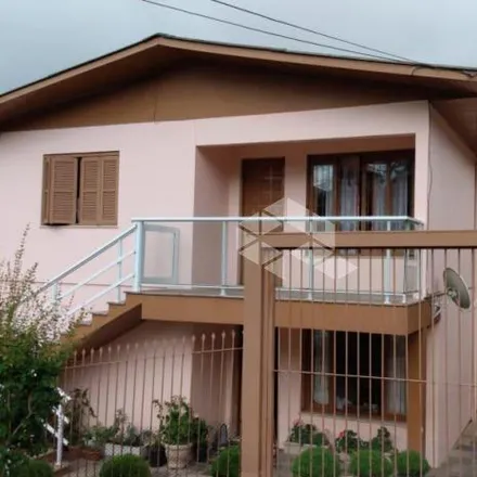Buy this 3 bed house on Rua Tomas Pintarelli in Fenavinho, Bento Gonçalves - RS