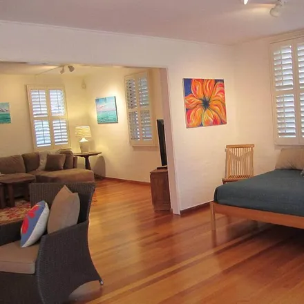 Rent this 3 bed house on Honolulu