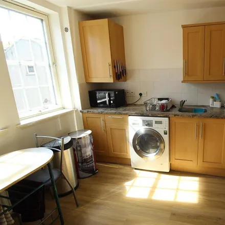 Image 3 - Oldmill Court, Marywell Street, Aberdeen City, AB11 6JR, United Kingdom - Apartment for rent