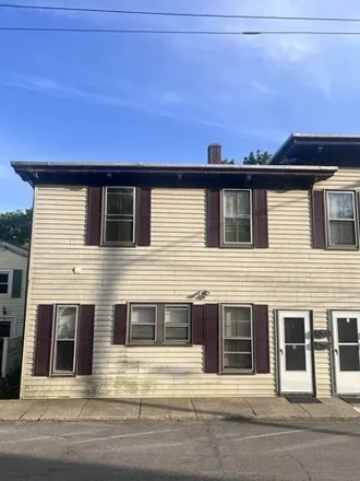 Image 1 - 7 Brown Avenue Ext Apt 1, Stafford, Connecticut, 06076 - Apartment for rent