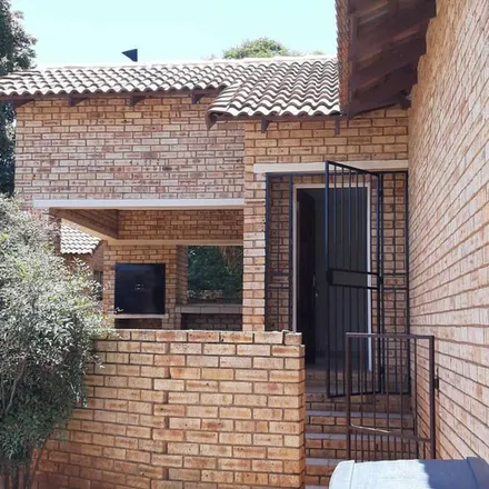 Image 4 - Hole In One Avenue, Mogale City Ward 23, Krugersdorp, 1746, South Africa - Townhouse for rent