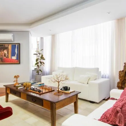 Buy this 4 bed apartment on Servidão Nicolau Valentim Ferreira in Agronômica, Florianópolis - SC