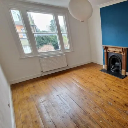 Rent this 3 bed apartment on 58 Myddleton Road in London, N22 8NW