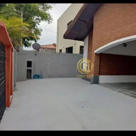 Buy this 3 bed house on Avenida Salinas in Bosque dos Eucaliptos, São José dos Campos - SP