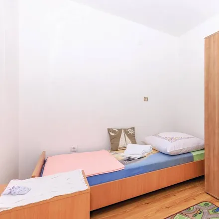 Image 7 - Grižane, 51244 Grižane-Belgrad, Croatia - Apartment for rent
