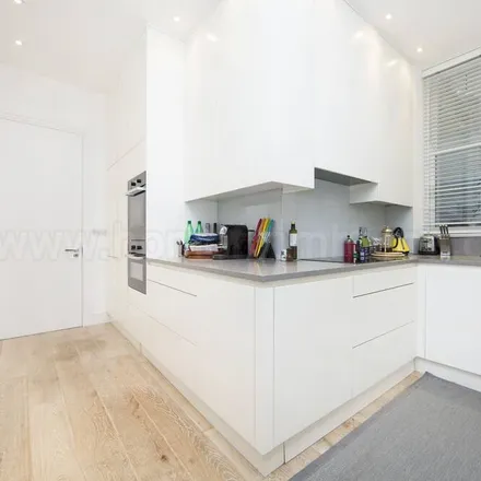 Image 3 - London, SW5 9ST, United Kingdom - Apartment for rent