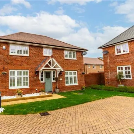 Buy this 4 bed house on Magpie Meadows in Caddington, LU1 4FU