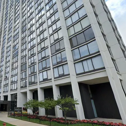 Rent this 1 bed apartment on 5430 N Sheridan Condominum Association in 5430 North Sheridan Road, Chicago