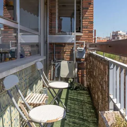 Image 2 - Calle de Palafox, 18, 28010 Madrid, Spain - Apartment for rent