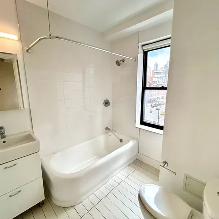 Rent this 1 bed apartment on 1037 1st Avenue in New York, NY 10022