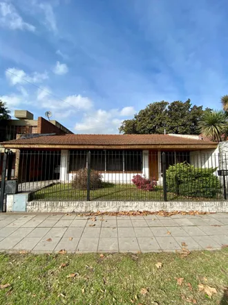 Buy this studio house on Humberto Primo 956 in Burzaco, Argentina