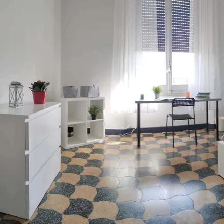 Rent this 5 bed room on Viale Partigiani d'Italia 16 in 43121 Parma PR, Italy