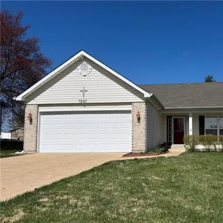 Rent this 3 bed house on 1241 Yorktown Drive in Harvester, MO 63303