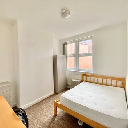 Image 8 - Queens Crescent, Lincoln, LN1 1LR, United Kingdom - Room for rent