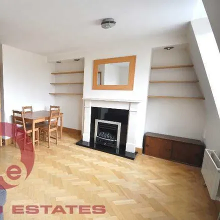 Image 7 - WestOne Cars, William Road, London, NW1 3EP, United Kingdom - Apartment for rent