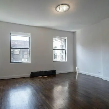 Image 2 - 64 West 9th Street, New York, NY 10011, USA - Apartment for rent