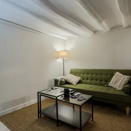 Rent this studio apartment on Carrer dels Carders in 25, 08003 Barcelona