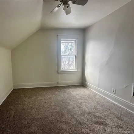 Image 7 - 216 Newburgh Avenue, Buffalo, NY 14215, USA - Apartment for rent