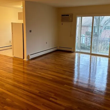 Rent this 1 bed apartment on South Street in Morristown, NJ 07960