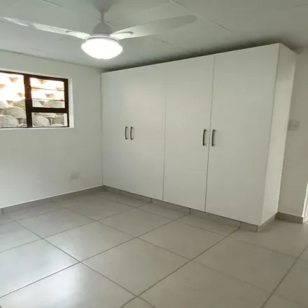 Image 3 - Roberts Place, Dawncliffe, Queensburgh, 3630, South Africa - Apartment for rent