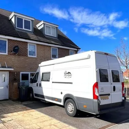 Buy this 3 bed townhouse on Agincourt Avenue in Gosport, PO13 9AN