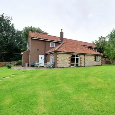 Buy this 4 bed house on Orchard Poultry Farm in Silver Street, Winteringham