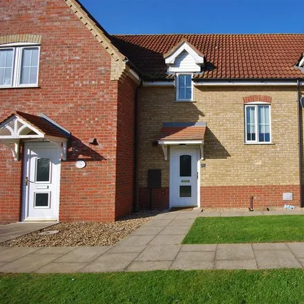 Rent this 3 bed townhouse on 14 Kimblewick Lane in Spalding, PE11 3GY