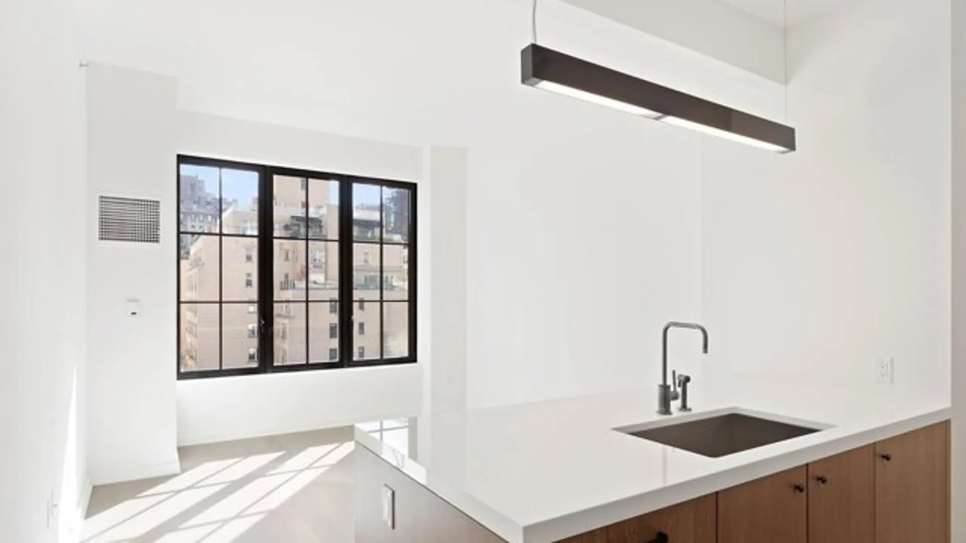 The Sutton, 959 1st Avenue, New York, NY 10022, USA | Studio apartment for rent