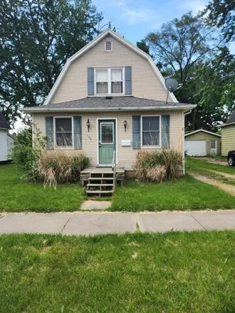 Buy this 3 bed house on 114 East Railroad Street in Dowagiac, MI 49047