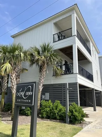 Image 1 - 115 W 10th St, Gulf Shores, Alabama, 36542 - House for sale