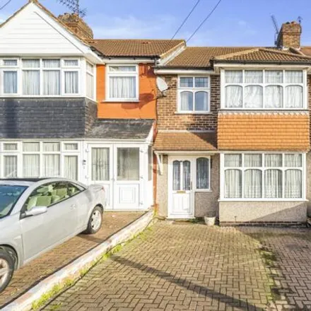 Buy this 3 bed townhouse on Highmead in London, SE18 2DL