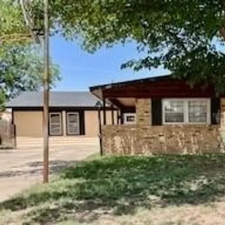 Buy this 4 bed house on 1932 52nd Street in Lubbock, TX 79412