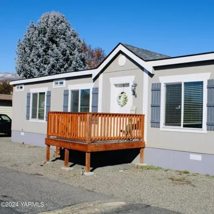 Buy this studio apartment on Butterfield Road in Terrace Heights, WA 98901