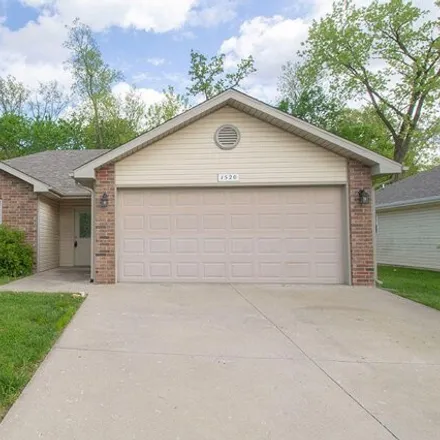 Rent this 3 bed house on 1598 Bodie Drive in Columbia, MO 65202