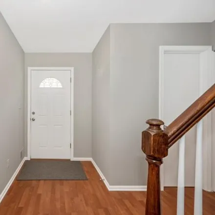 Image 3 - 02 Darby Court East, Gaithersburg, MD 20878, USA - Townhouse for sale