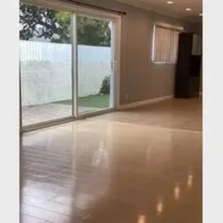 Image 6 - 8120 Winsford Avenue, Los Angeles, CA 90045, USA - Apartment for rent