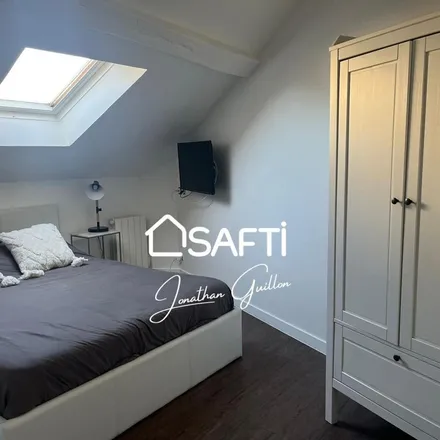 Rent this 2 bed apartment on 8 Rue Lotissement de la Grande Haie in 77580 Crécy-la-Chapelle, France