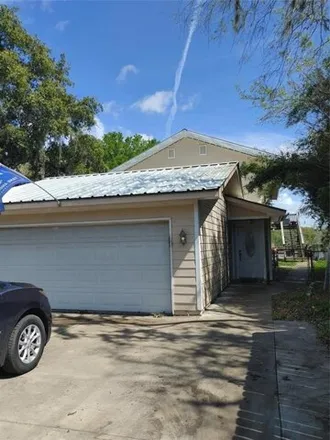 Rent this 2 bed house on 6334 CR 659 in Hinkles Ferry, Brazoria County