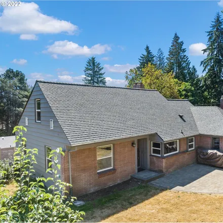 Buy this 3 bed house on 7320 Southwest Canyon Lane in Portland, OR 97225