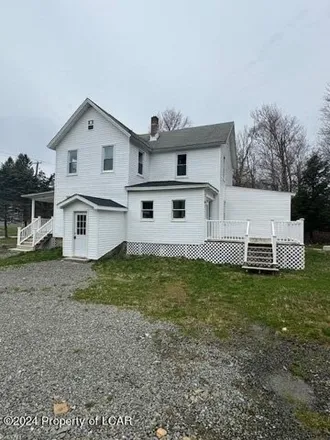 Rent this 4 bed house on 19 Tobyhanna Road in Gouldsboro, Lehigh Township