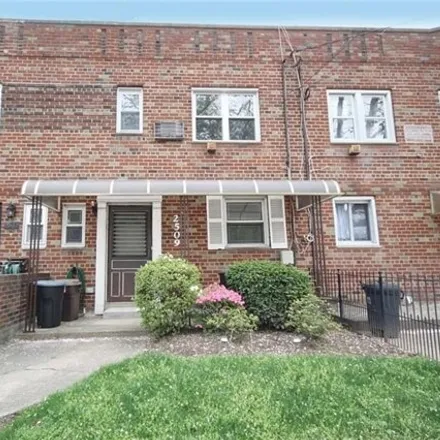 Buy this 3 bed house on 2509 Mill Avenue in New York, NY 11234