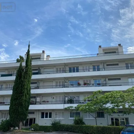 Rent this 2 bed apartment on 11 Boulevard de Strasbourg in 83000 Toulon, France