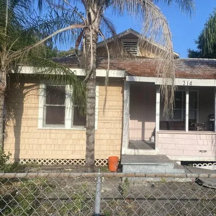 Buy this 3 bed house on 330 North 15th Street in Fort Pierce, FL 34950