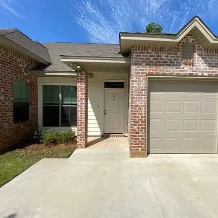Rent this 3 bed apartment on 714 Heavens Drive in Mandeville, LA 70471