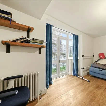 Rent this 1 bed apartment on Brewery Road in York Way, London